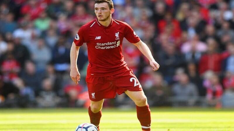 Hậu vệ cánh là gì? Top hậu vệ cánh xuất sắc nhất lịch sử